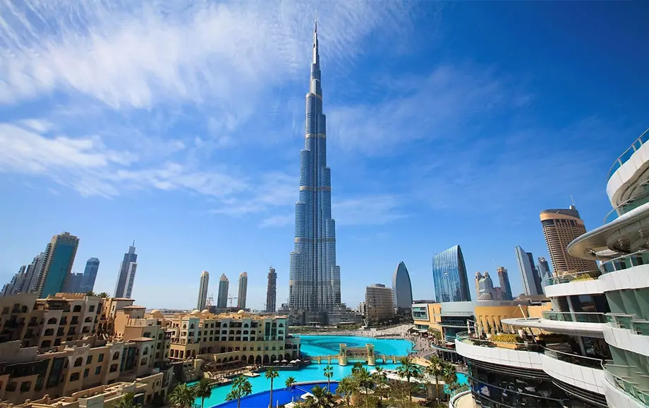 Burj khalifa tour Best tour packages from Dubai